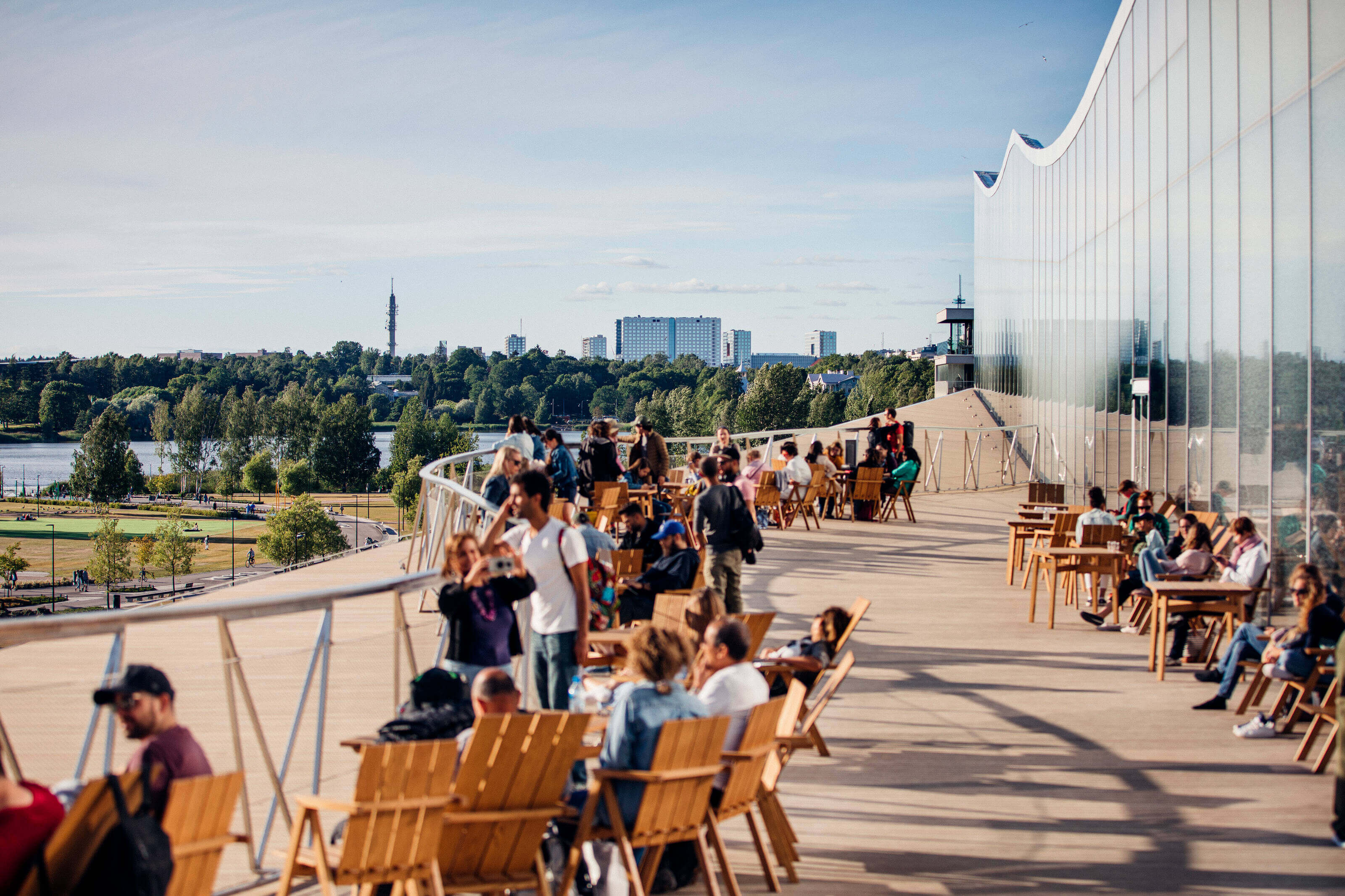 Ein malerischer Blick von der Terrasse von Oodi, Helsinkis Zentralbibliothek. - Jussi Hellsten, Helsinki Partners