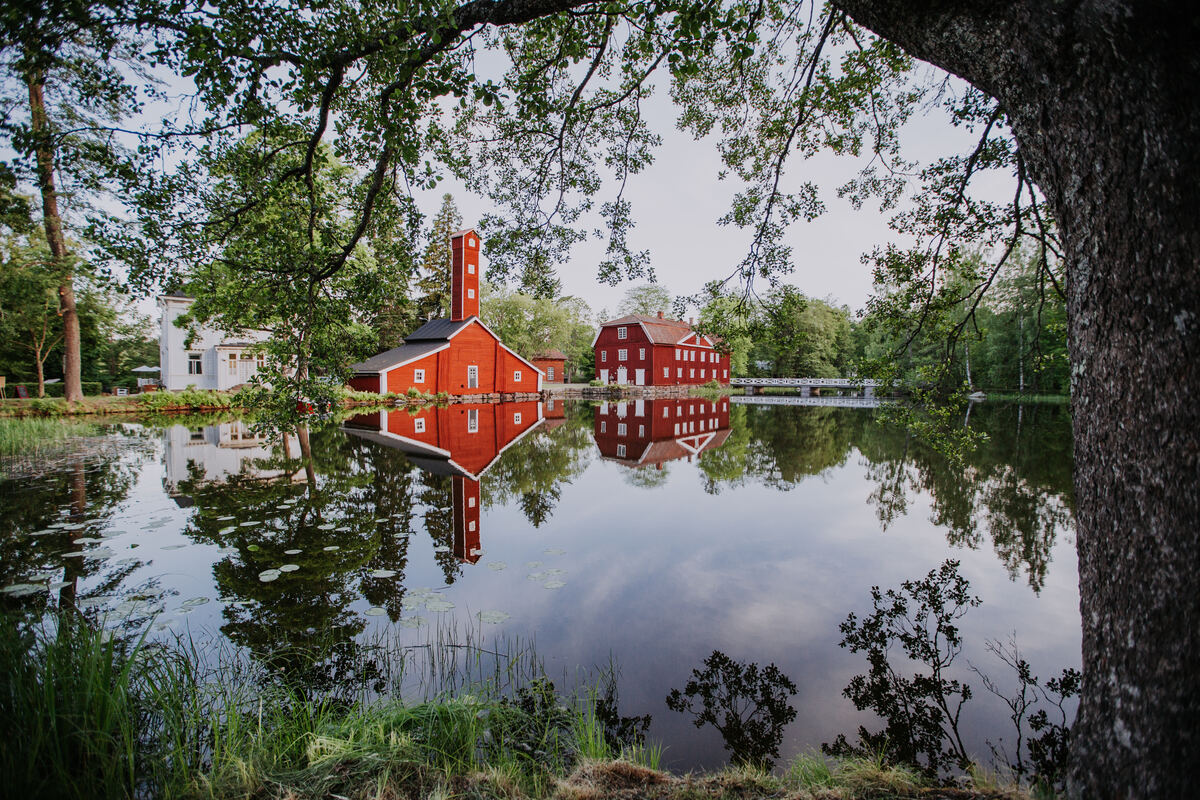 Historische Gebäude im Hüttendorf Strömfors. - Julia Kivelä